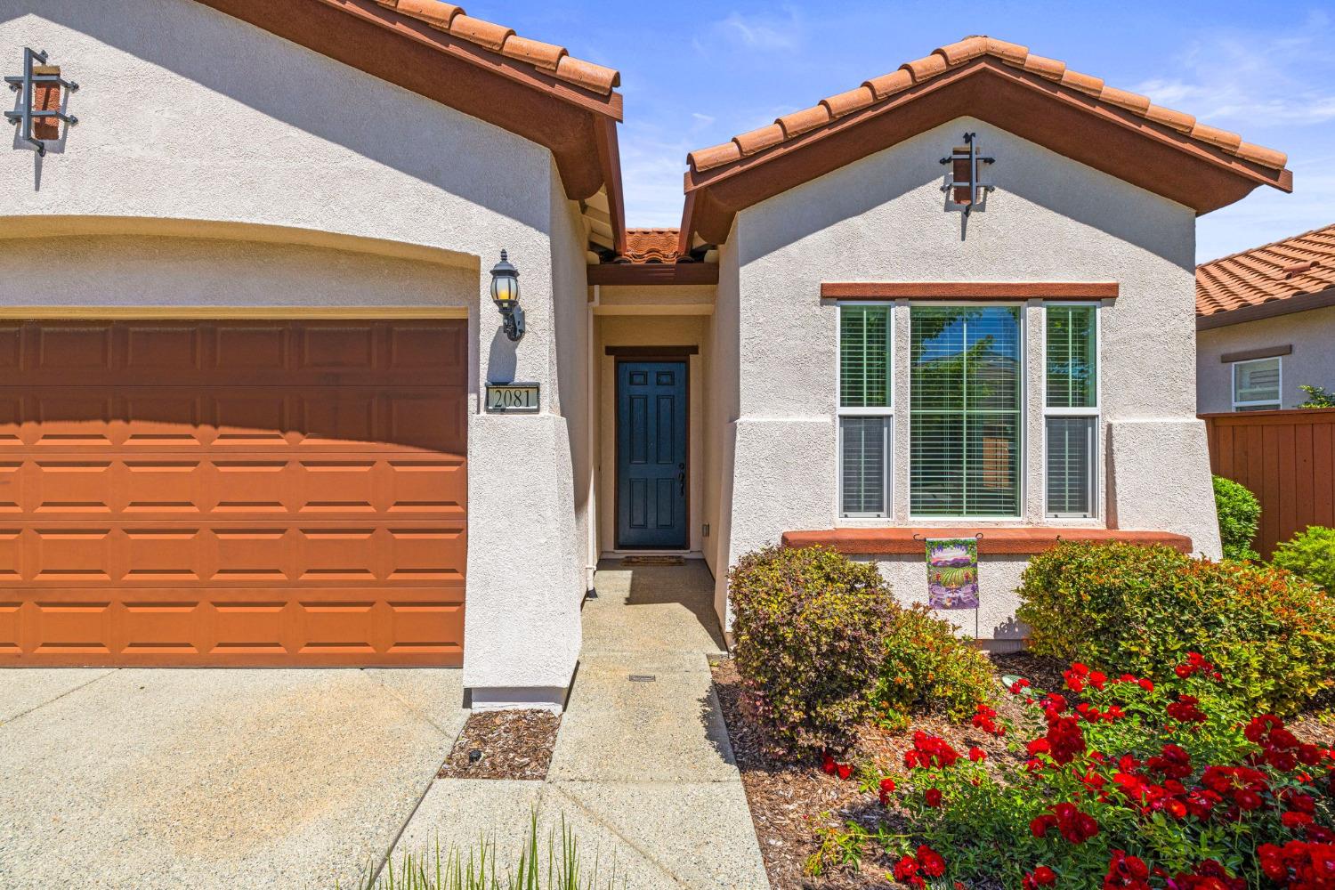 Detail Gallery Image 2 of 54 For 2081 Abby Gate Dr, Roseville,  CA 95747 - 3 Beds | 2 Baths