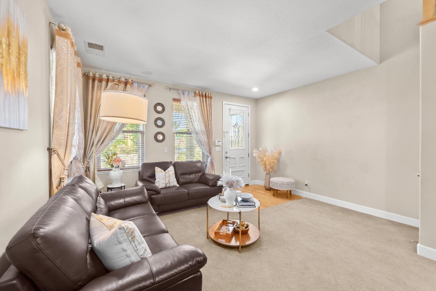Detail Gallery Image 6 of 54 For 3034 Trap Rock Way, Sacramento,  CA 95835 - 3 Beds | 2/1 Baths