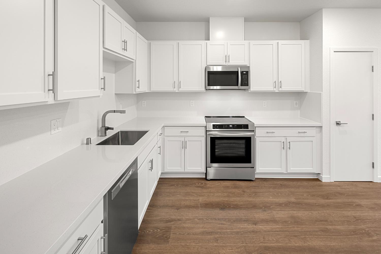 Detail Gallery Image 1 of 21 For 6087 Bridgecross Dr, Sacramento,  CA 95835 - 3 Beds | 2/1 Baths