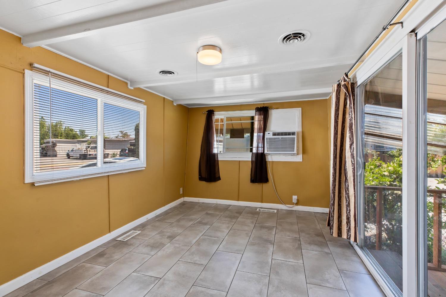 Detail Gallery Image 13 of 27 For 11550 S Harlan Rd 3, Lathrop,  CA 95330 - 2 Beds | 1 Baths