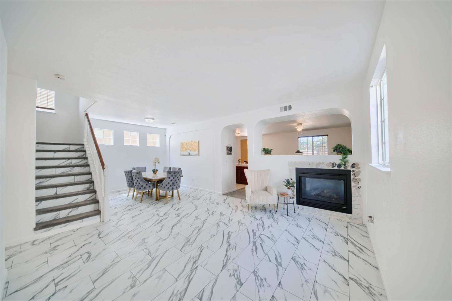 Detail Gallery Image 7 of 99 For 8061 Shay Circle Cir, Stockton,  CA 95212 - 4 Beds | 2/1 Baths