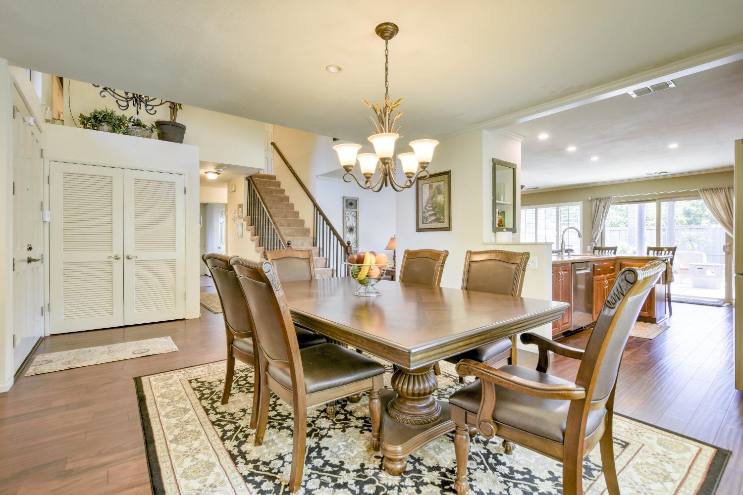 Detail Gallery Image 13 of 48 For 4904 Olive Oak Way, Carmichael,  CA 95608 - 4 Beds | 2 Baths