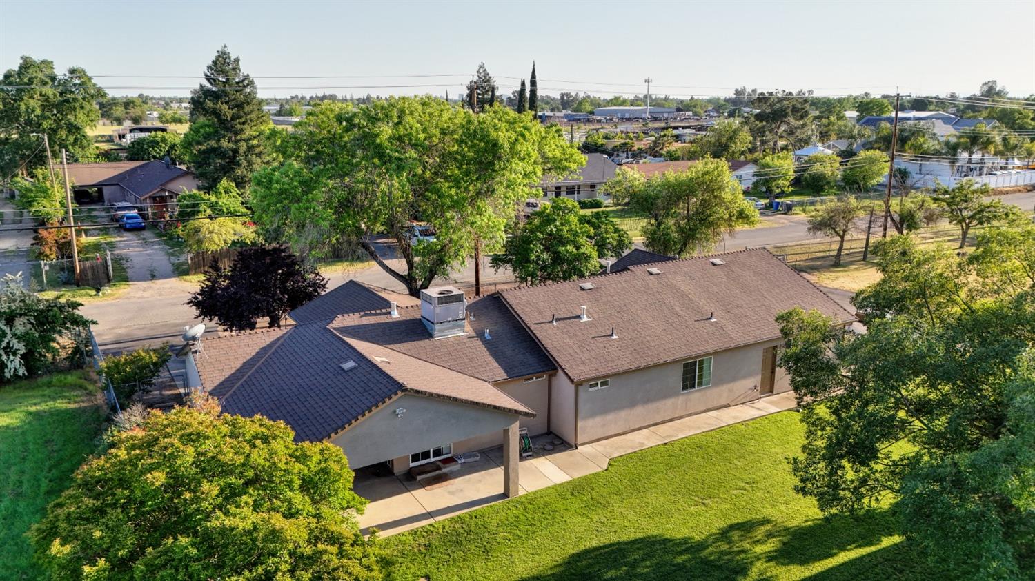 Detail Gallery Image 32 of 39 For 1429 Ascot Ave, Rio Linda,  CA 95673 - 3 Beds | 2 Baths