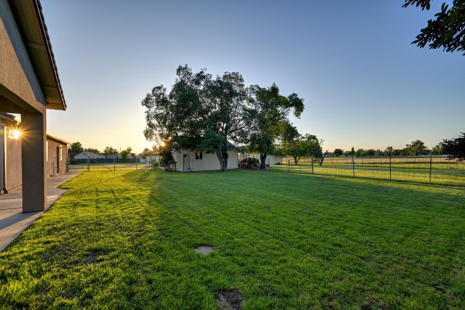 Detail Gallery Image 20 of 39 For 1429 Ascot Ave, Rio Linda,  CA 95673 - 3 Beds | 2 Baths