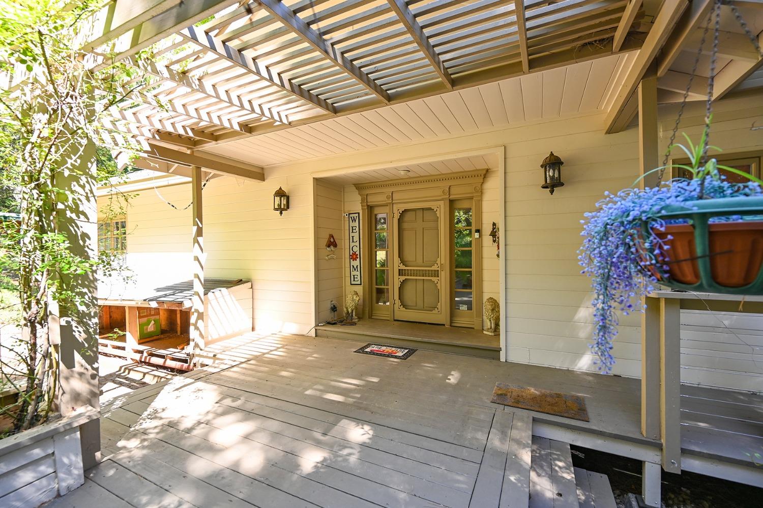 Dio Linda Court, Pollock Pines, California image 3