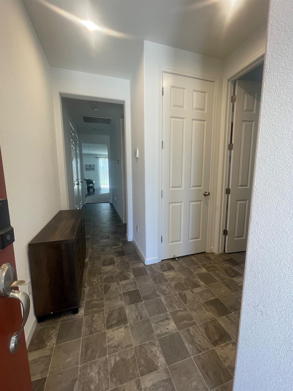 Detail Gallery Image 11 of 15 For 306 Panama St, Lathrop,  CA 95330 - 3 Beds | 2 Baths