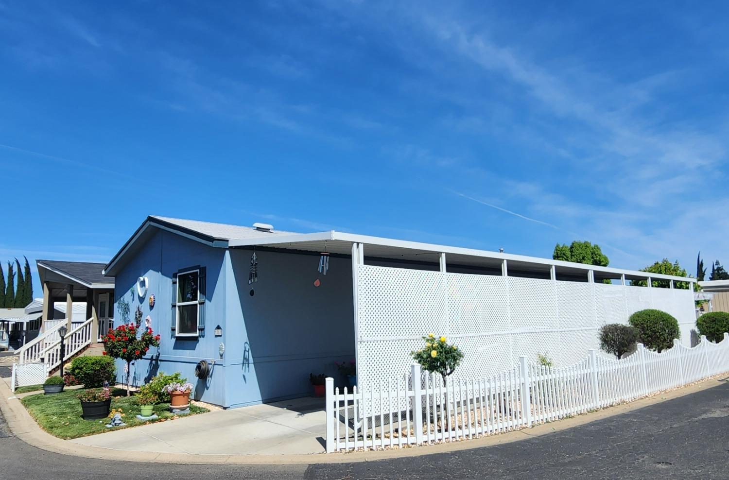 Detail Gallery Image 1 of 11 For 75 La Esperanza Way, Yuba City,  CA 95993 - 3 Beds | 2 Baths