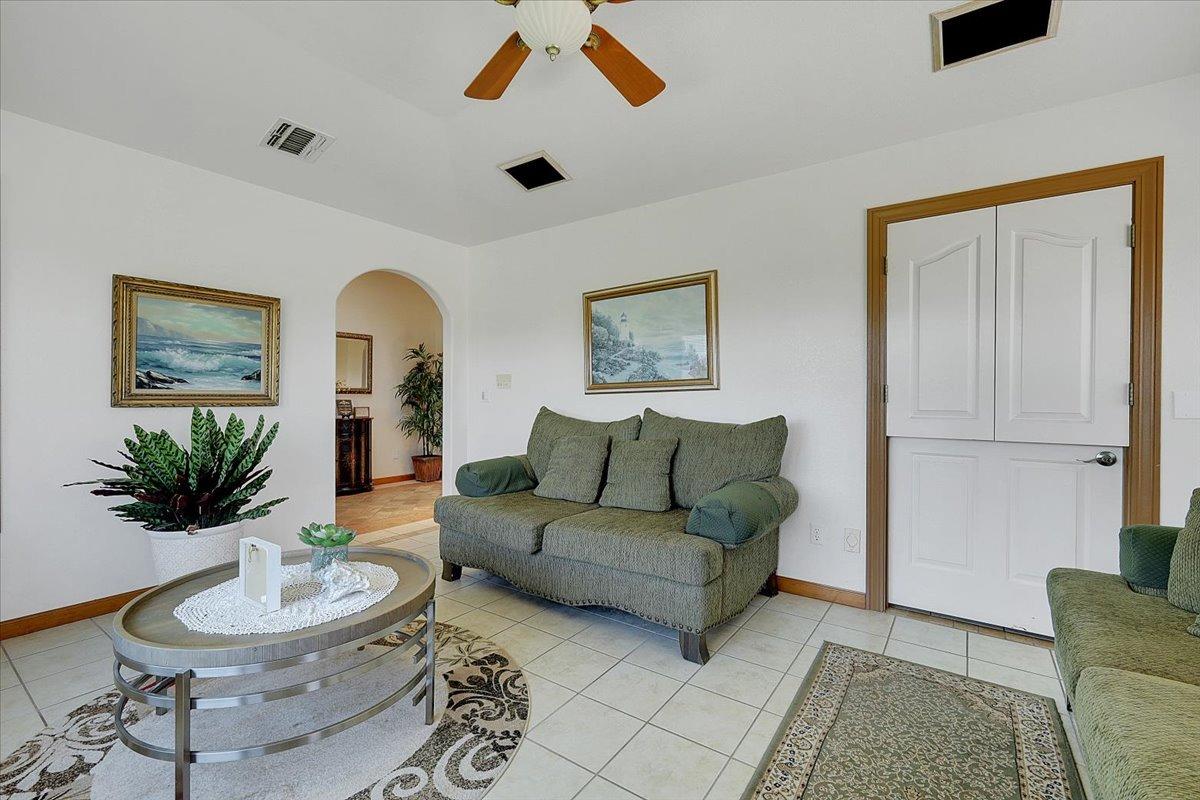 Detail Gallery Image 62 of 99 For 1721 Starr St, Yuba City,  CA 95993 - 5 Beds | 3 Baths