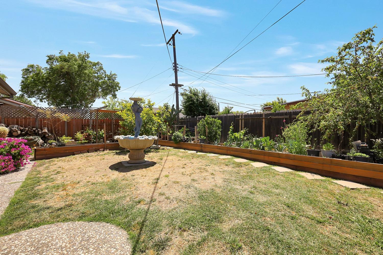 Detail Gallery Image 41 of 47 For 7612 Beth, Sacramento,  CA 95832 - 3 Beds | 2 Baths