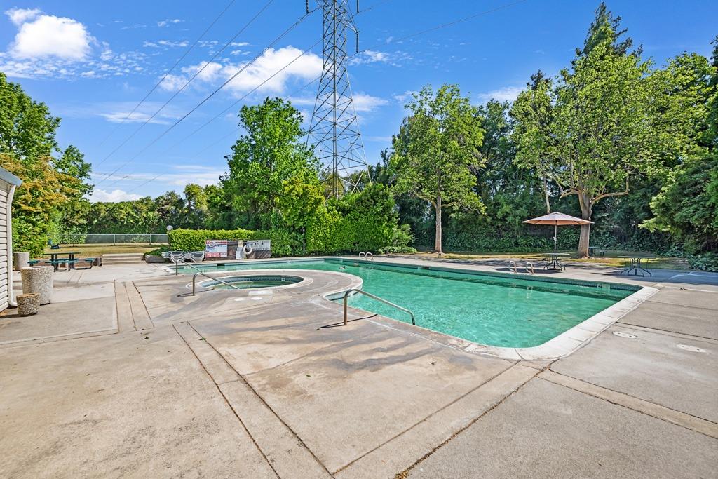 Hurley Way #68, Sacramento, California image 23