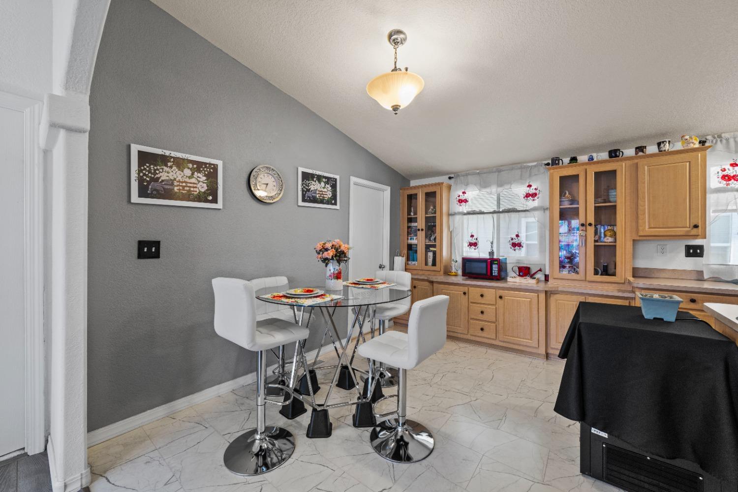 Detail Gallery Image 12 of 53 For 3901 Lake Rd 169, West Sacramento,  CA 95691 - 3 Beds | 2 Baths