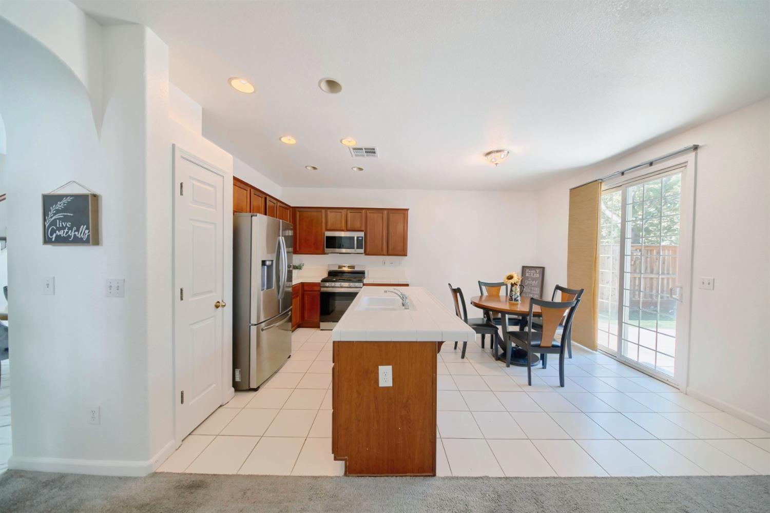 Detail Gallery Image 26 of 99 For 8061 Shay Circle Cir, Stockton,  CA 95212 - 4 Beds | 2/1 Baths