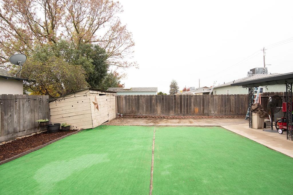 Detail Gallery Image 26 of 28 For 871 E D St, Oakdale,  CA 95361 - 3 Beds | 2 Baths