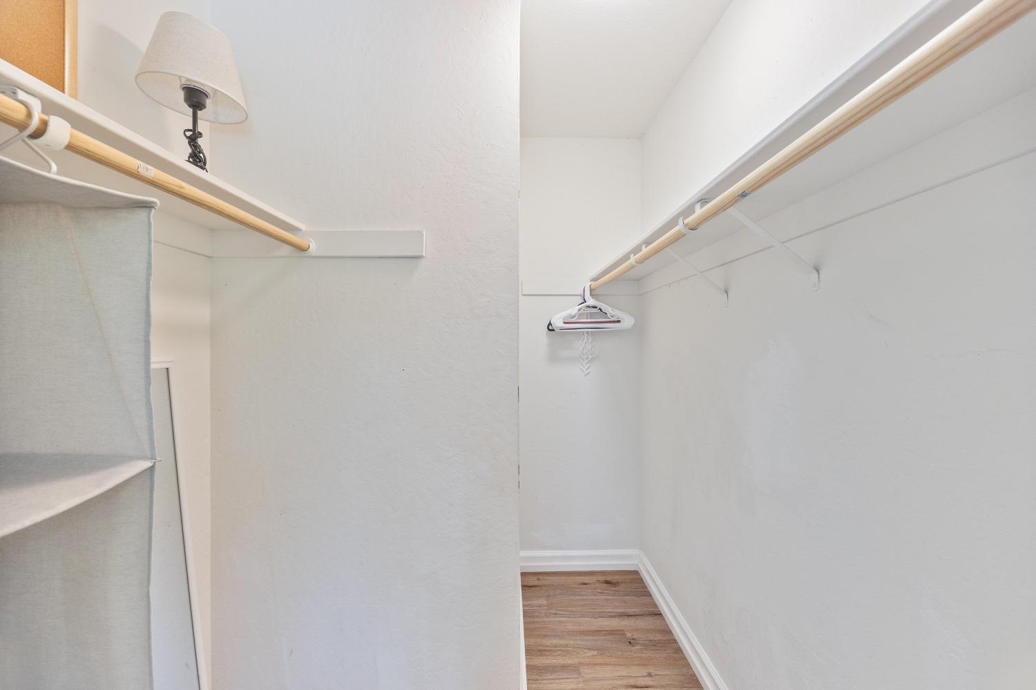 Detail Gallery Image 18 of 33 For 7055 Woodrick Way, Sacramento,  CA 95842 - 4 Beds | 2/1 Baths
