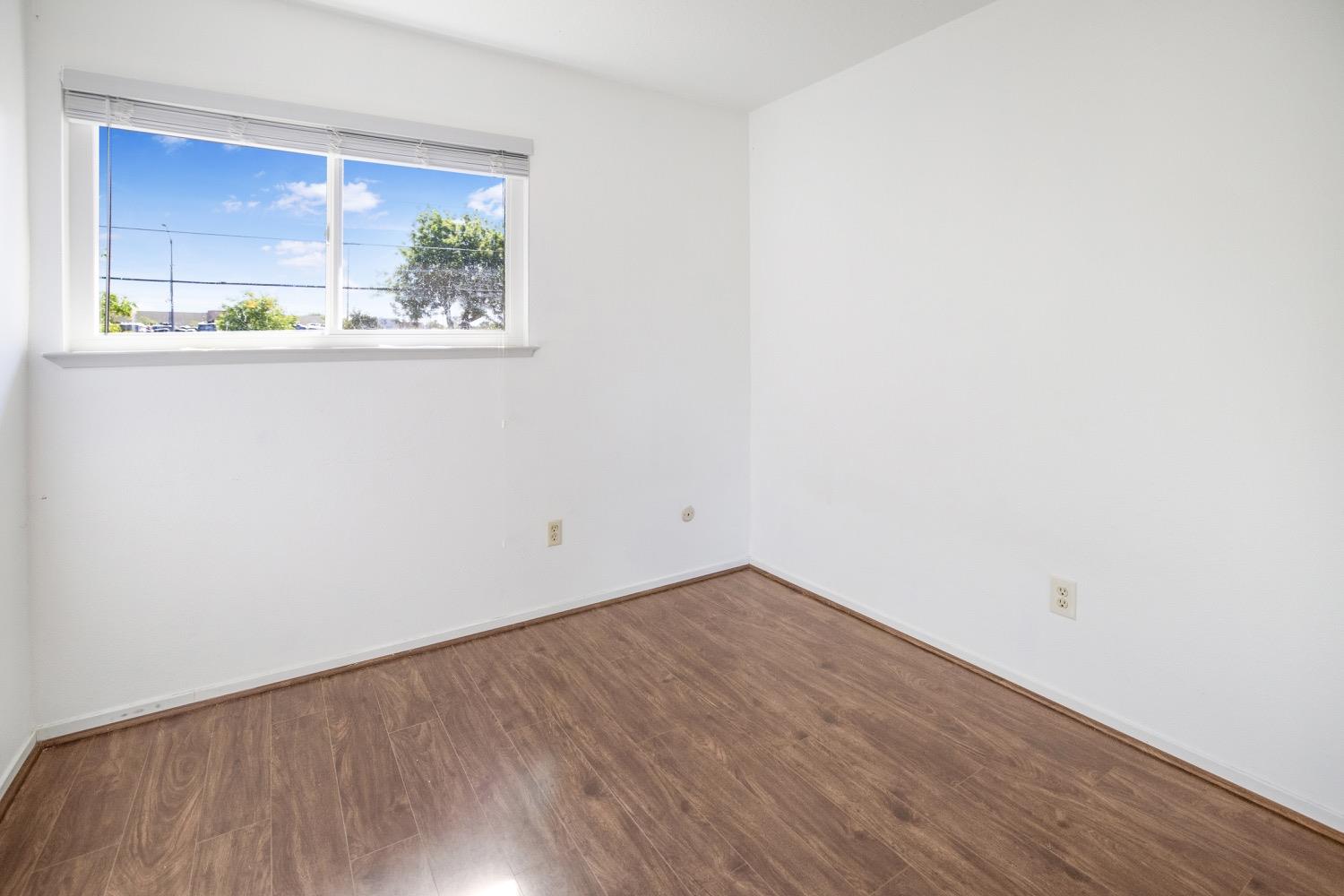 Photo #18: 225059014 Listing: Photo #18