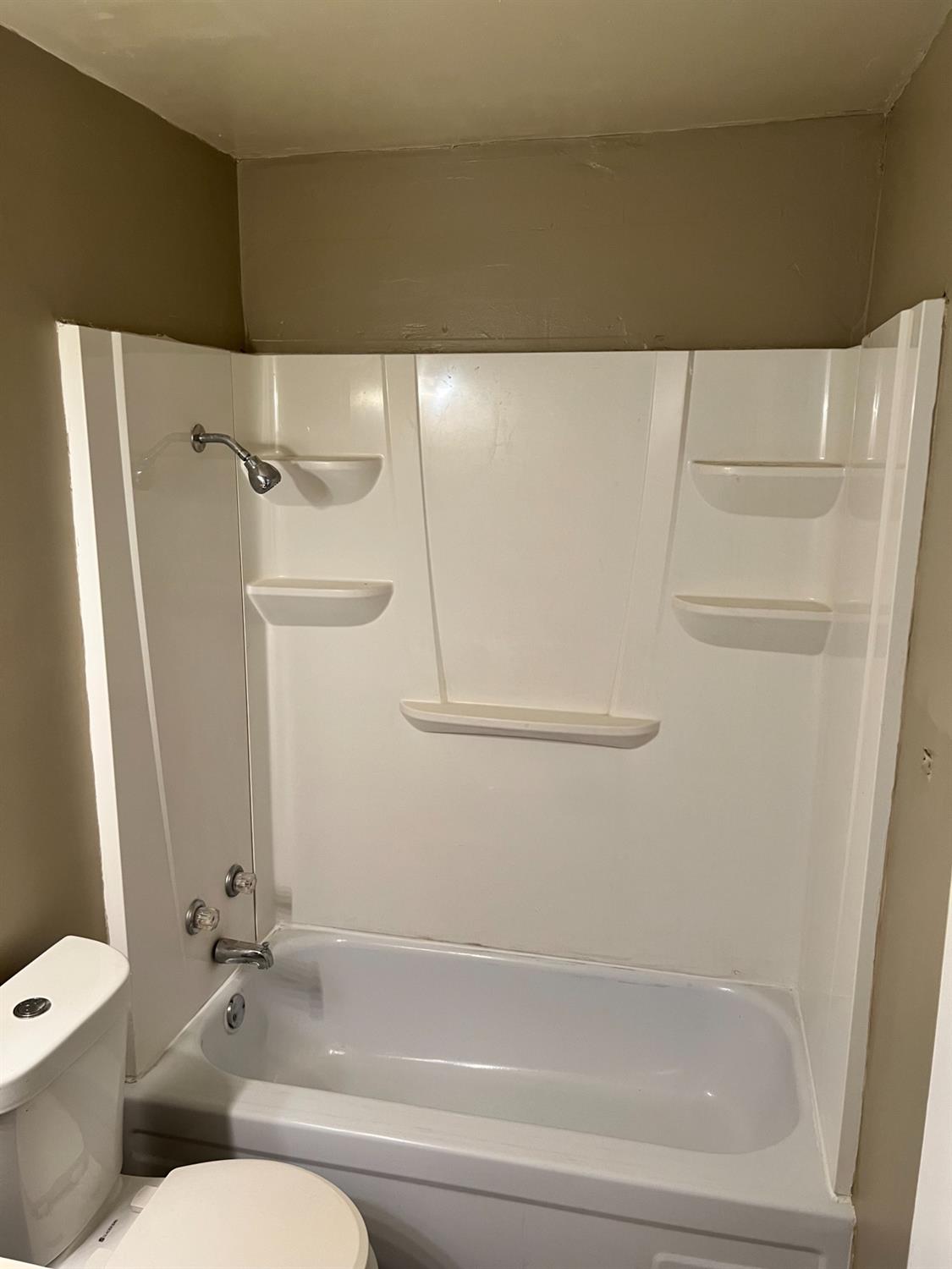 Detail Gallery Image 10 of 11 For 2923 Monte Diablo Ave #1,  Stockton,  CA 95203 - 2 Beds | 1 Baths