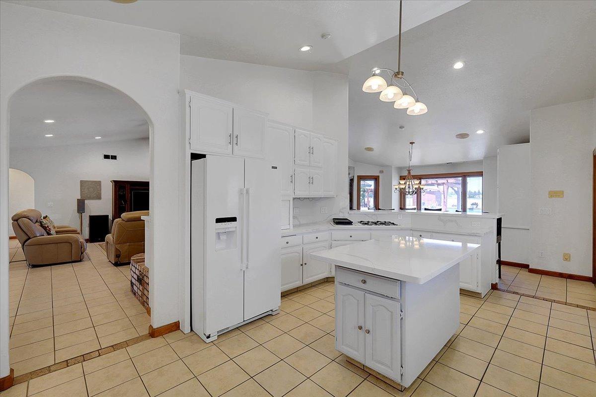 Detail Gallery Image 33 of 99 For 1721 Starr St, Yuba City,  CA 95993 - 5 Beds | 3 Baths