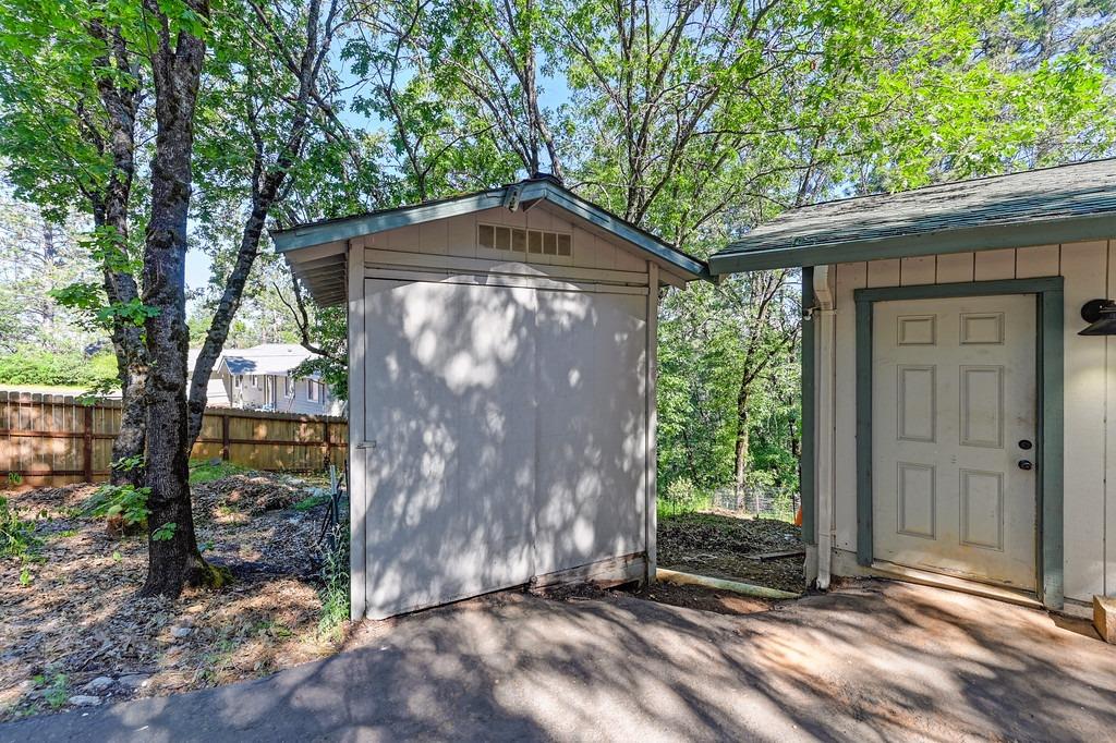 Detail Gallery Image 5 of 54 For 21855 Digger Pine Ln, Colfax,  CA 95713 - 3 Beds | 2 Baths