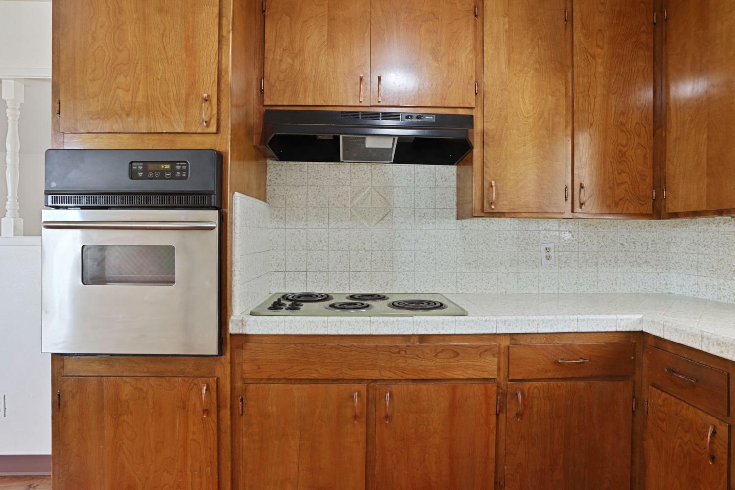 Detail Gallery Image 10 of 33 For 1806 Larkspur Ln, Ceres,  CA 95307 - 3 Beds | 2 Baths