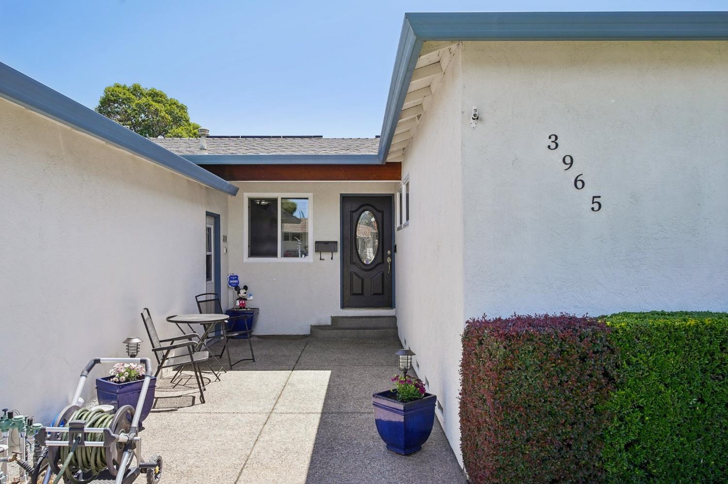 Detail Gallery Image 3 of 29 For 3965 Purdue Way, Livermore,  CA 94550 - 3 Beds | 2 Baths