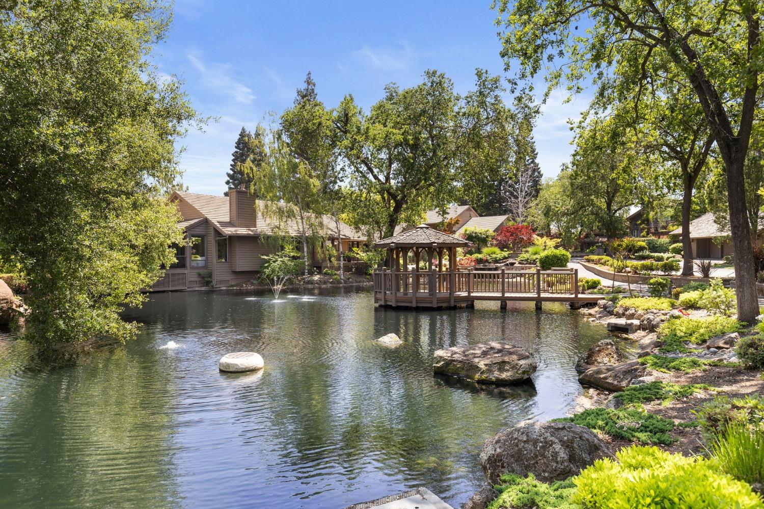 Detail Gallery Image 9 of 68 For 7634 Pineridge Ln, Fair Oaks,  CA 95628 - 3 Beds | 2 Baths