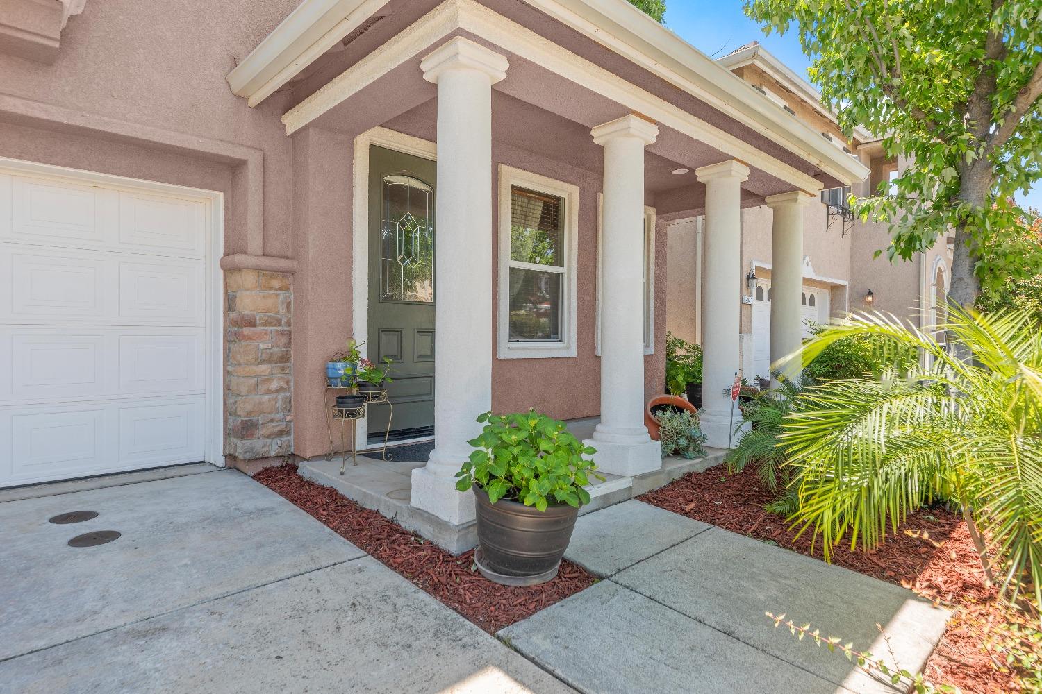 Detail Gallery Image 4 of 54 For 3034 Trap Rock Way, Sacramento,  CA 95835 - 3 Beds | 2/1 Baths