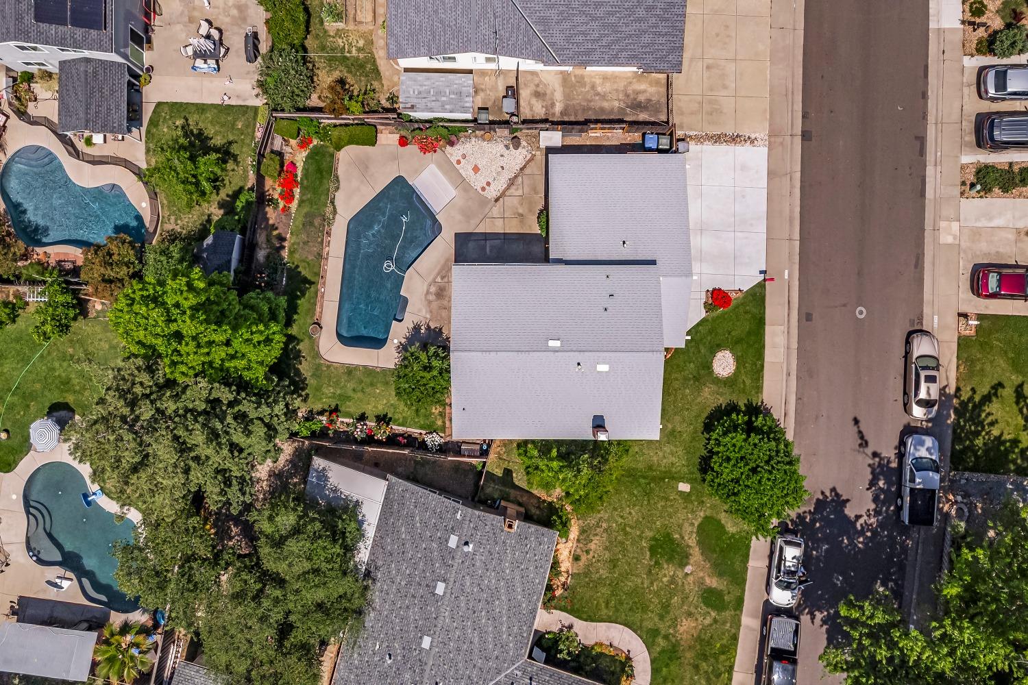 Detail Gallery Image 38 of 52 For 6627 Creekmont Way, Citrus Heights,  CA 95621 - 4 Beds | 2/1 Baths