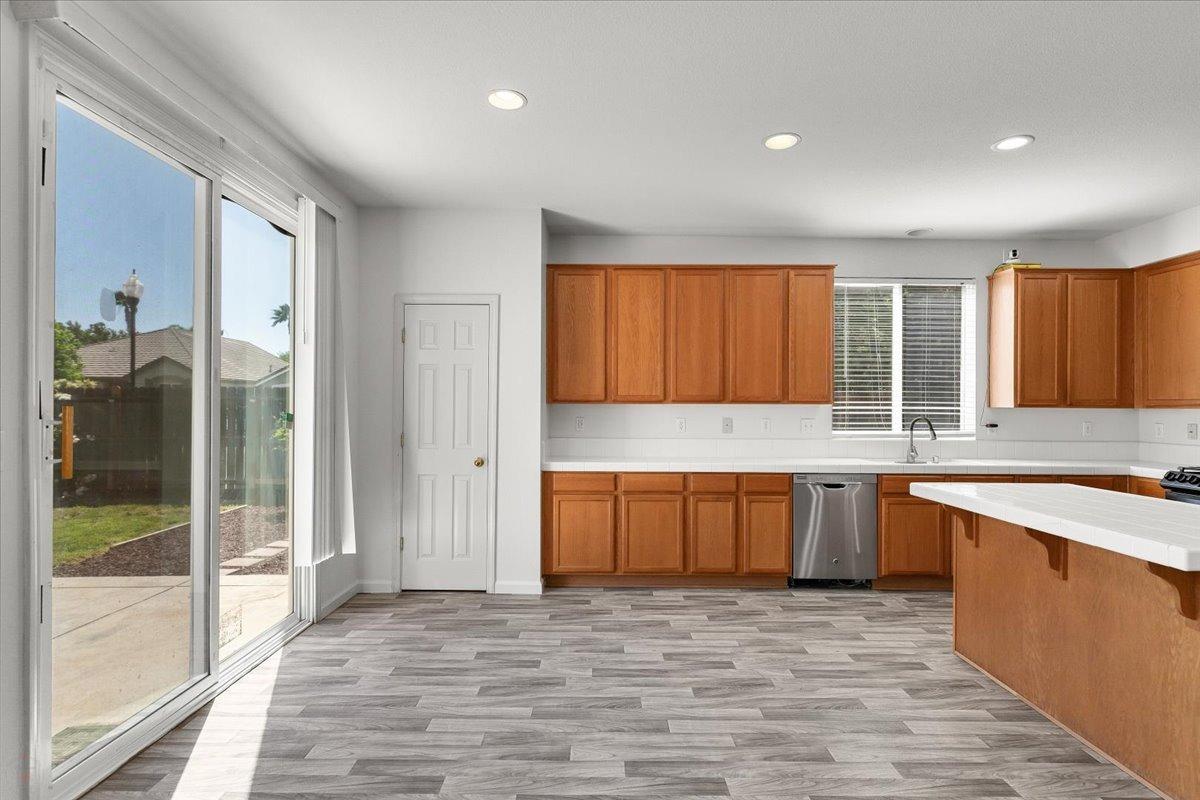 Detail Gallery Image 18 of 53 For 1454 Longhorn Dr, Patterson,  CA 95363 - 5 Beds | 3 Baths