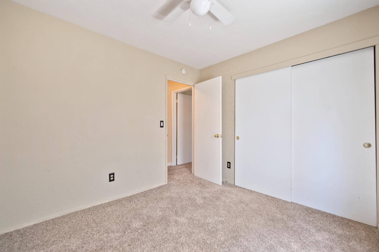 Detail Gallery Image 23 of 39 For 8211 Montreux Way, Sacramento,  CA 95828 - 3 Beds | 2 Baths