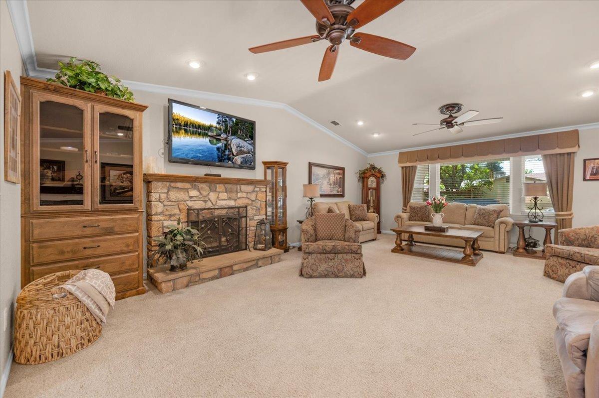 Detail Gallery Image 11 of 45 For 1041 Noarco Dr, Modesto,  CA 95356 - 4 Beds | 3 Baths