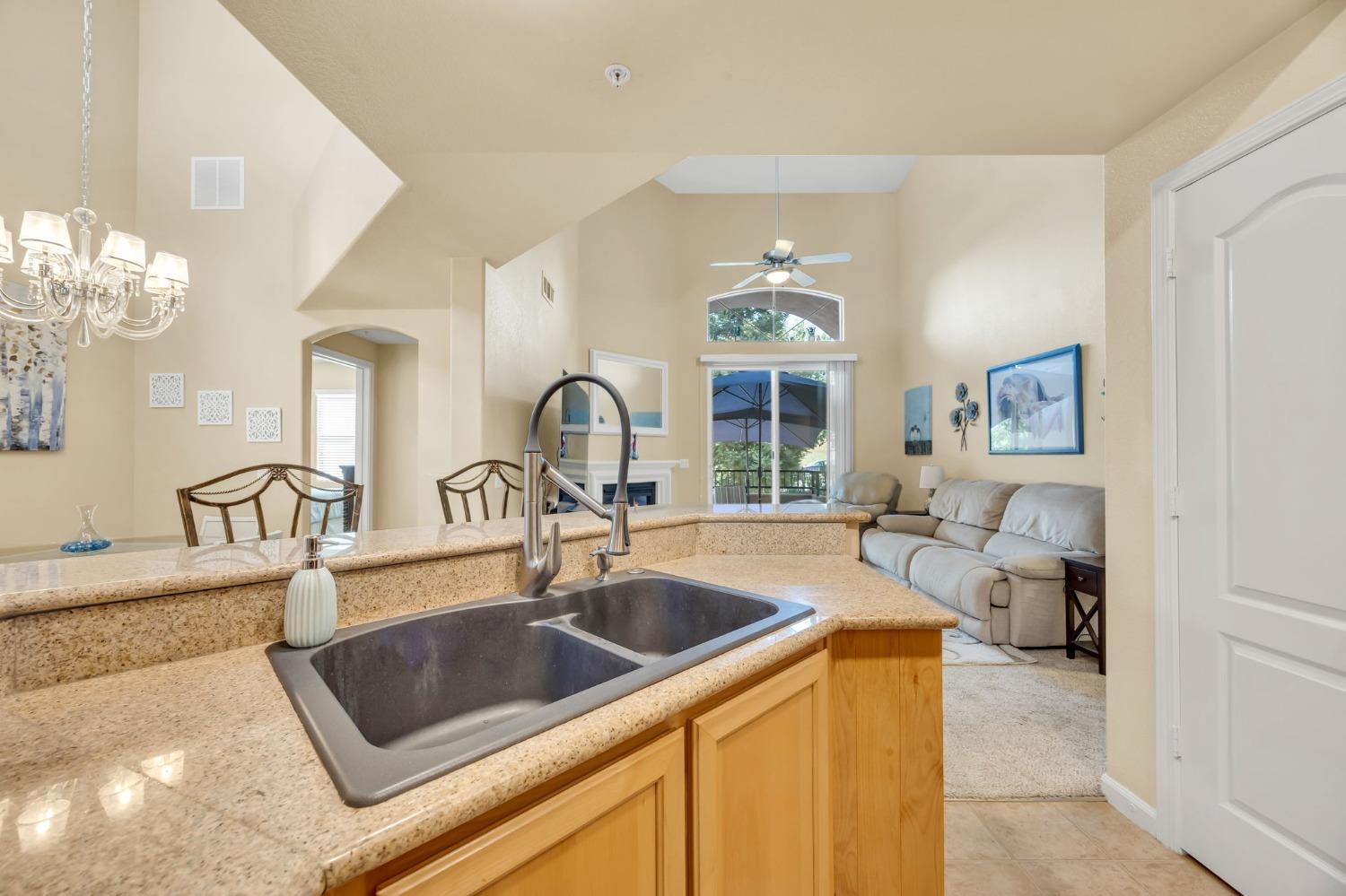 Photo #12: 225059115 Listing: Photo #12
