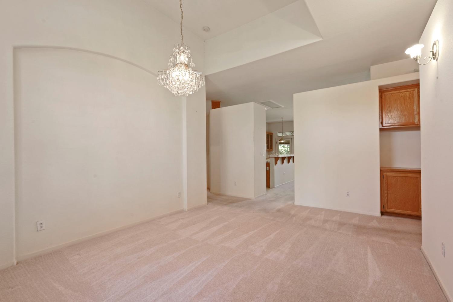 Detail Gallery Image 4 of 59 For 5133 Countryridge Ln, Salida,  CA 95368 - 4 Beds | 2 Baths