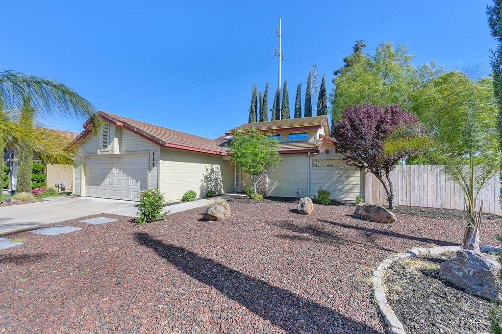 Detail Gallery Image 2 of 43 For 786 Lourence Ct, Tracy,  CA 95376 - 3 Beds | 2 Baths