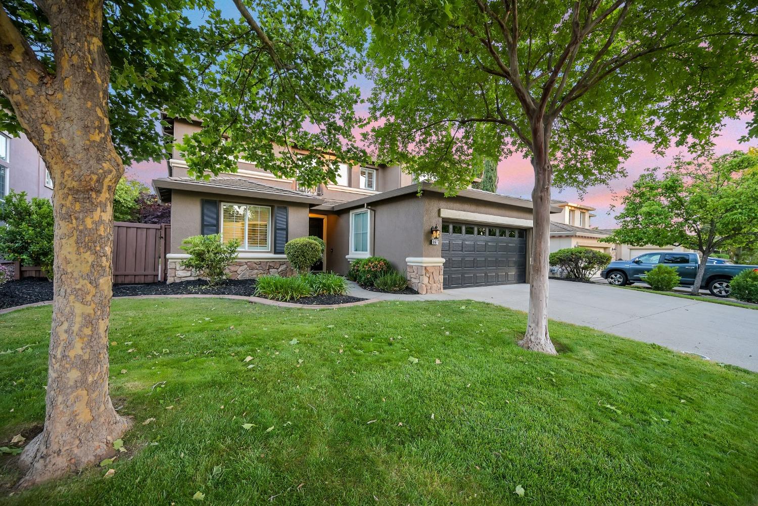 Detail Gallery Image 6 of 48 For 961 Glennfinnan Way, Folsom,  CA 95630 - 5 Beds | 3 Baths