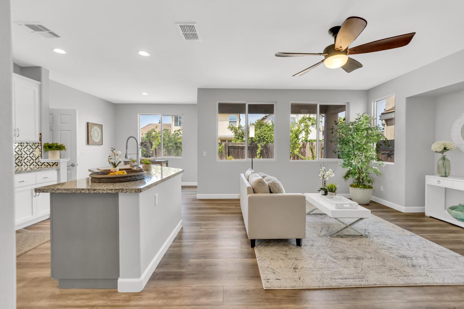 Detail Gallery Image 11 of 68 For 5409 Friesian Way, Elk Grove,  CA 95757 - 4 Beds | 2/1 Baths