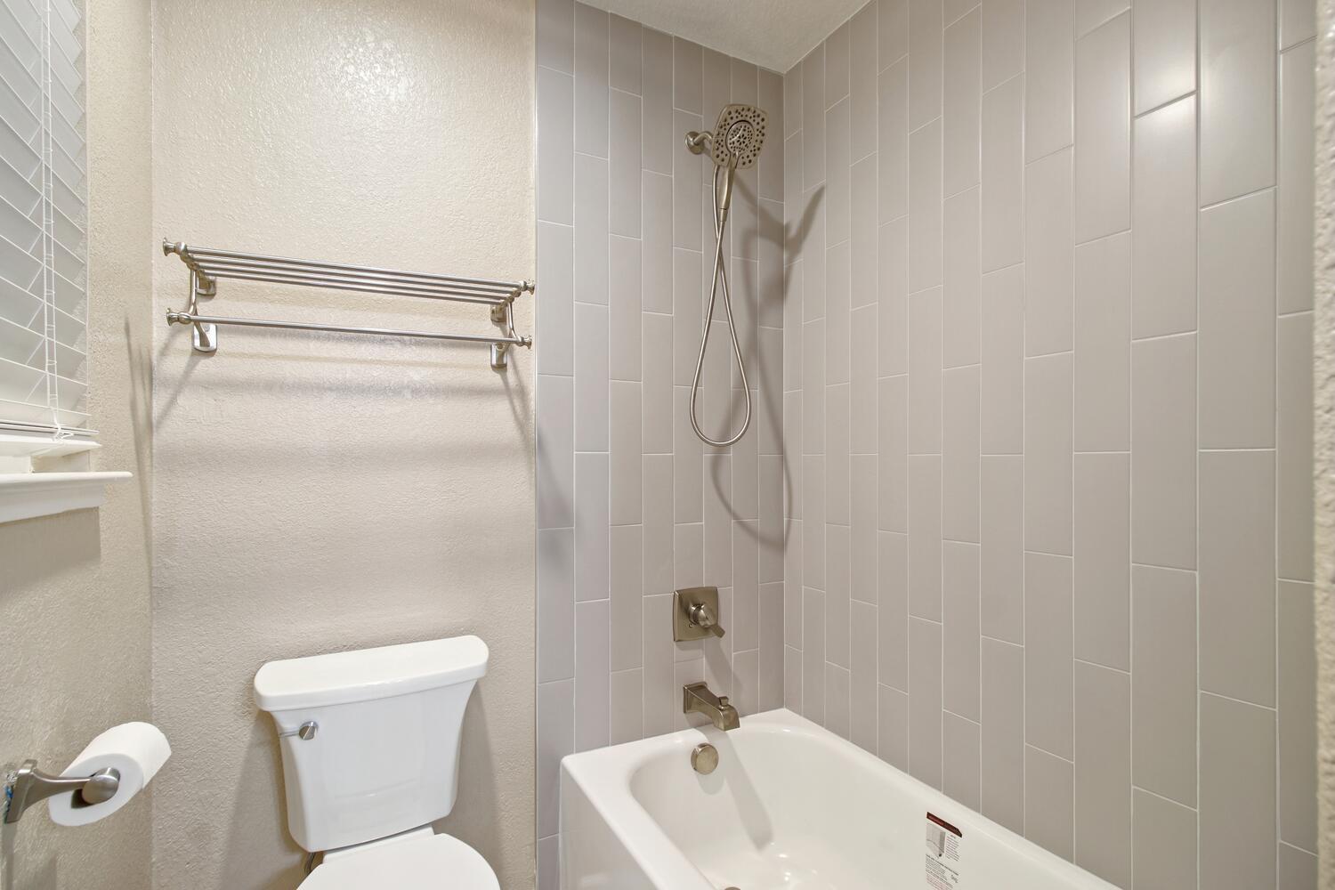 Detail Gallery Image 36 of 76 For 8348 Polo Crosse Ave, Sacramento,  CA 95829 - 5 Beds | 4 Baths