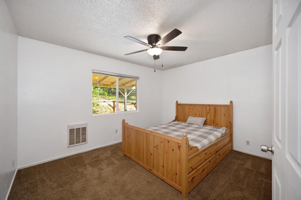 Detail Gallery Image 37 of 70 For 4292 Canyon Valley Rd, Diamond Springs,  CA 95619 - 3 Beds | 1 Baths