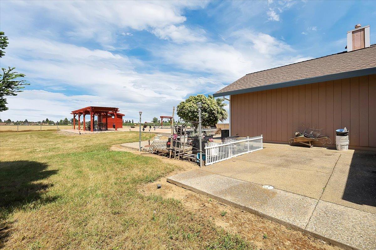 Detail Gallery Image 87 of 99 For 1721 Starr St, Yuba City,  CA 95993 - 5 Beds | 3 Baths