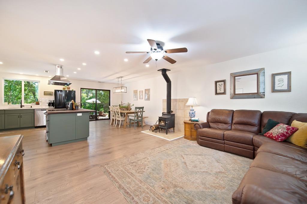Detail Gallery Image 9 of 54 For 21855 Digger Pine Ln, Colfax,  CA 95713 - 3 Beds | 2 Baths