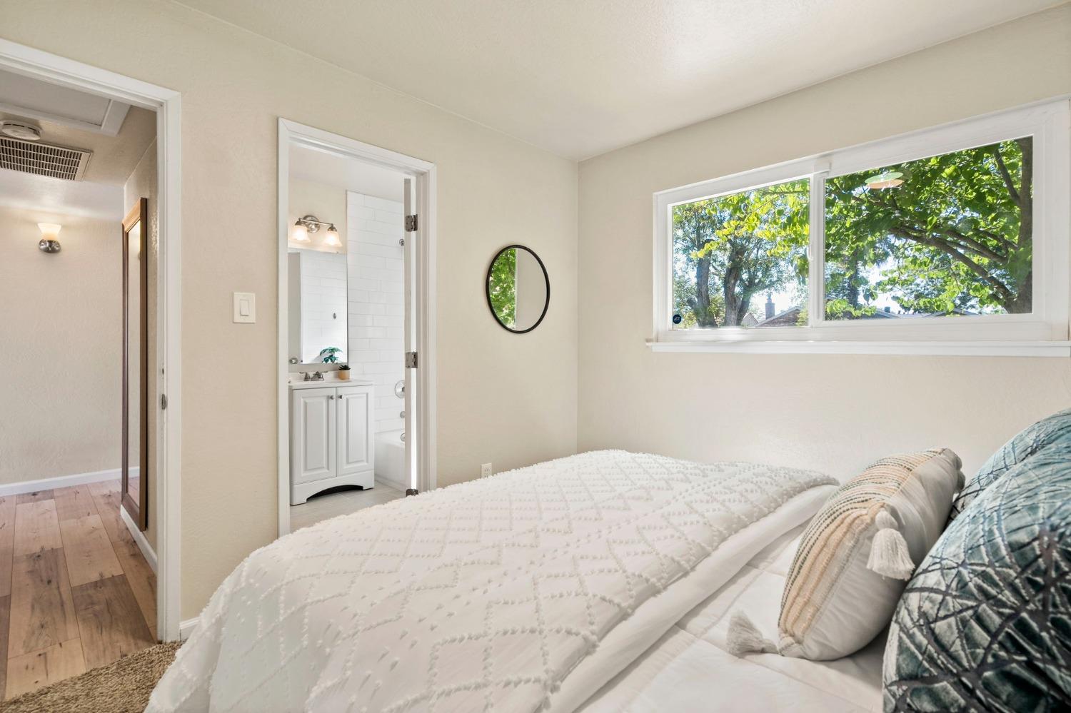 Detail Gallery Image 15 of 33 For 2732 Northglen St, Sacramento,  CA 95833 - 3 Beds | 2 Baths