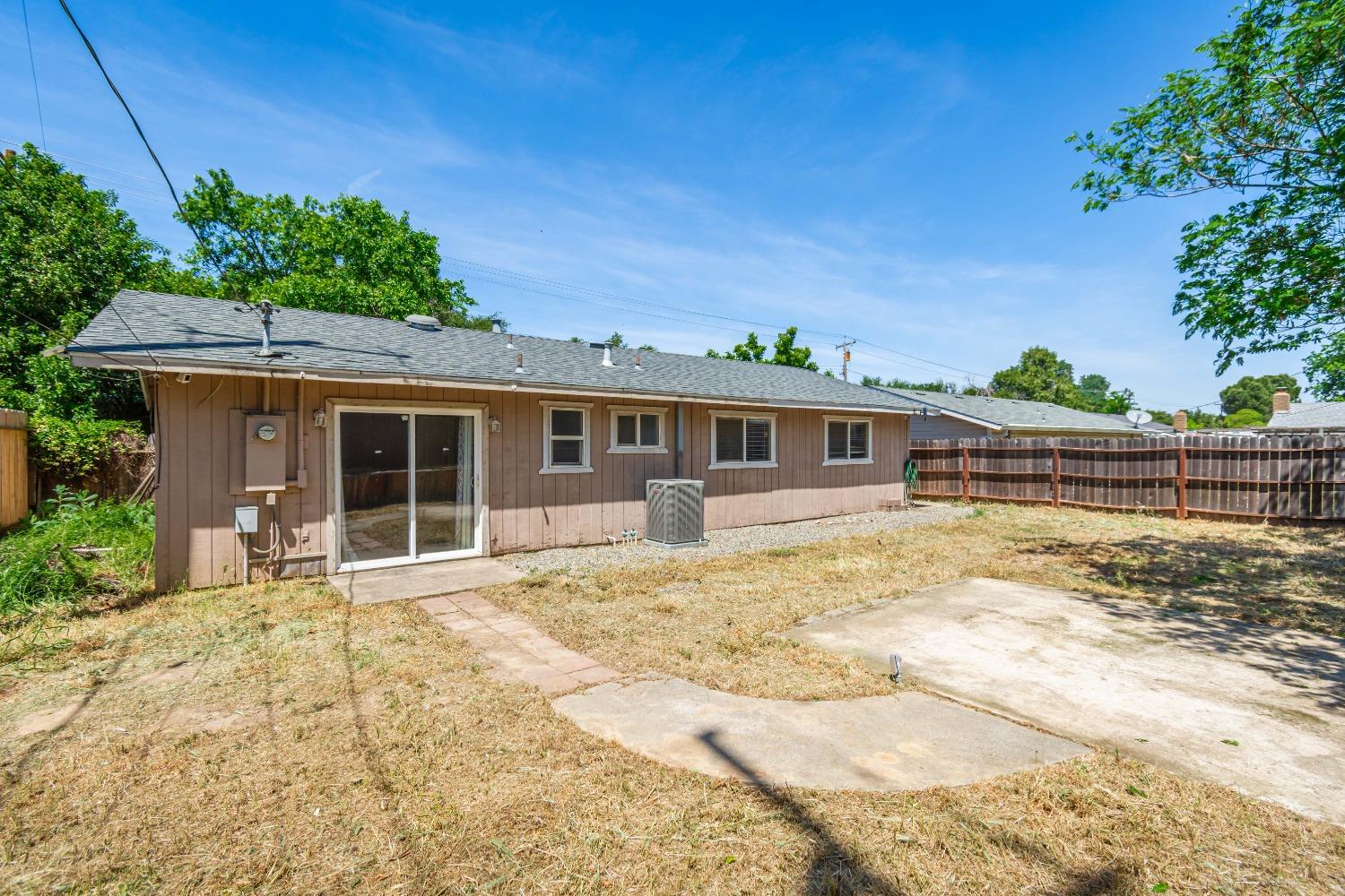 Detail Gallery Image 31 of 32 For 7042 Van Maren Ln, Citrus Heights,  CA 95621 - 3 Beds | 1/1 Baths