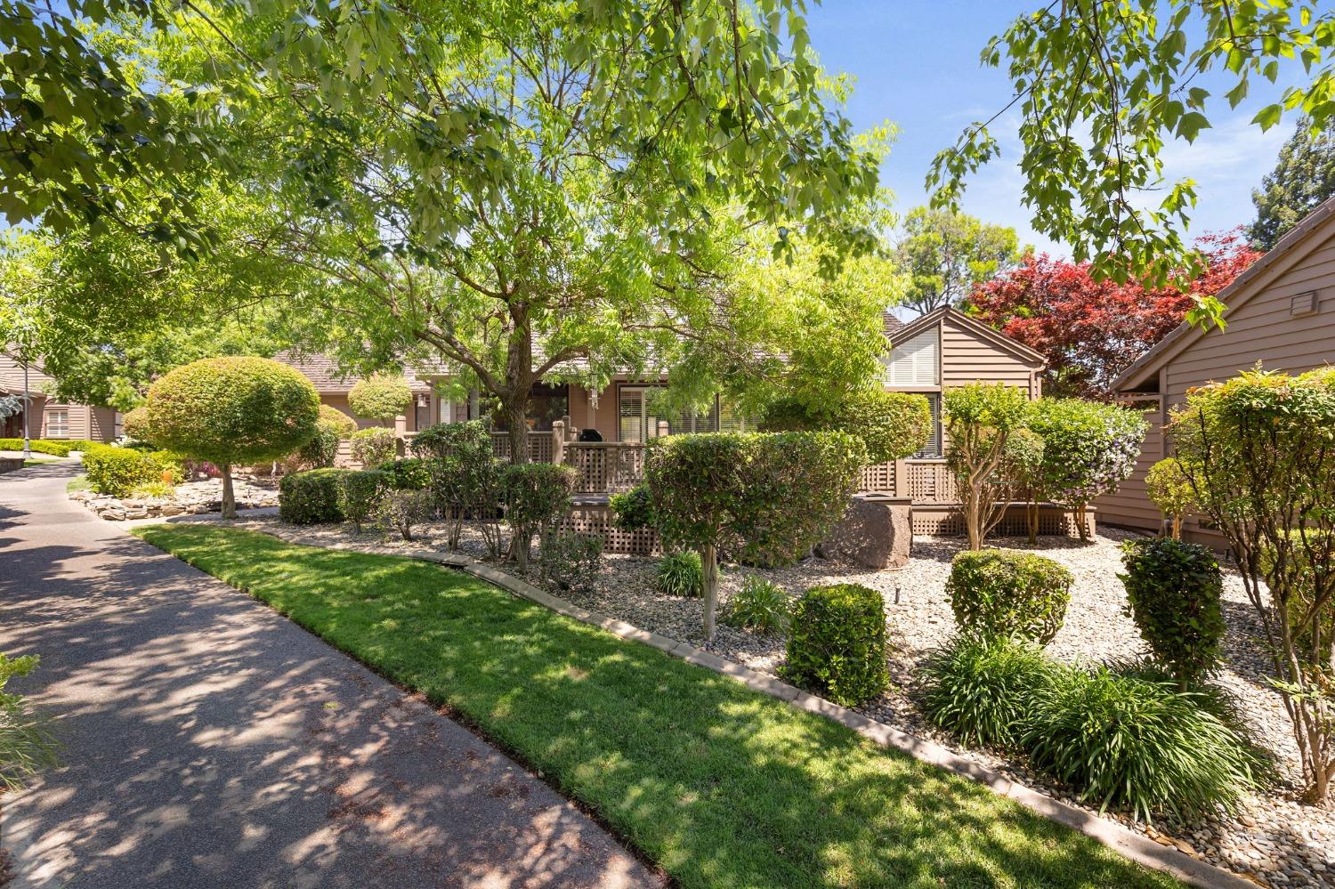 Detail Gallery Image 14 of 68 For 7634 Pineridge Ln, Fair Oaks,  CA 95628 - 3 Beds | 2 Baths