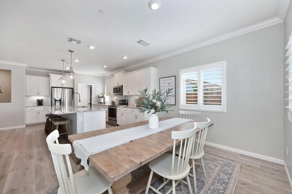 Detail Gallery Image 21 of 61 For 7517 Sobon Ln, Rancho Murieta,  CA 95683 - 4 Beds | 2/1 Baths