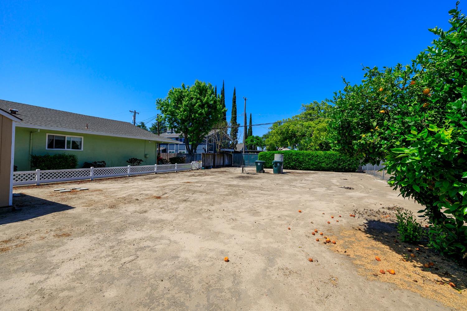 N Lincoln Avenue, Manteca, California image 31