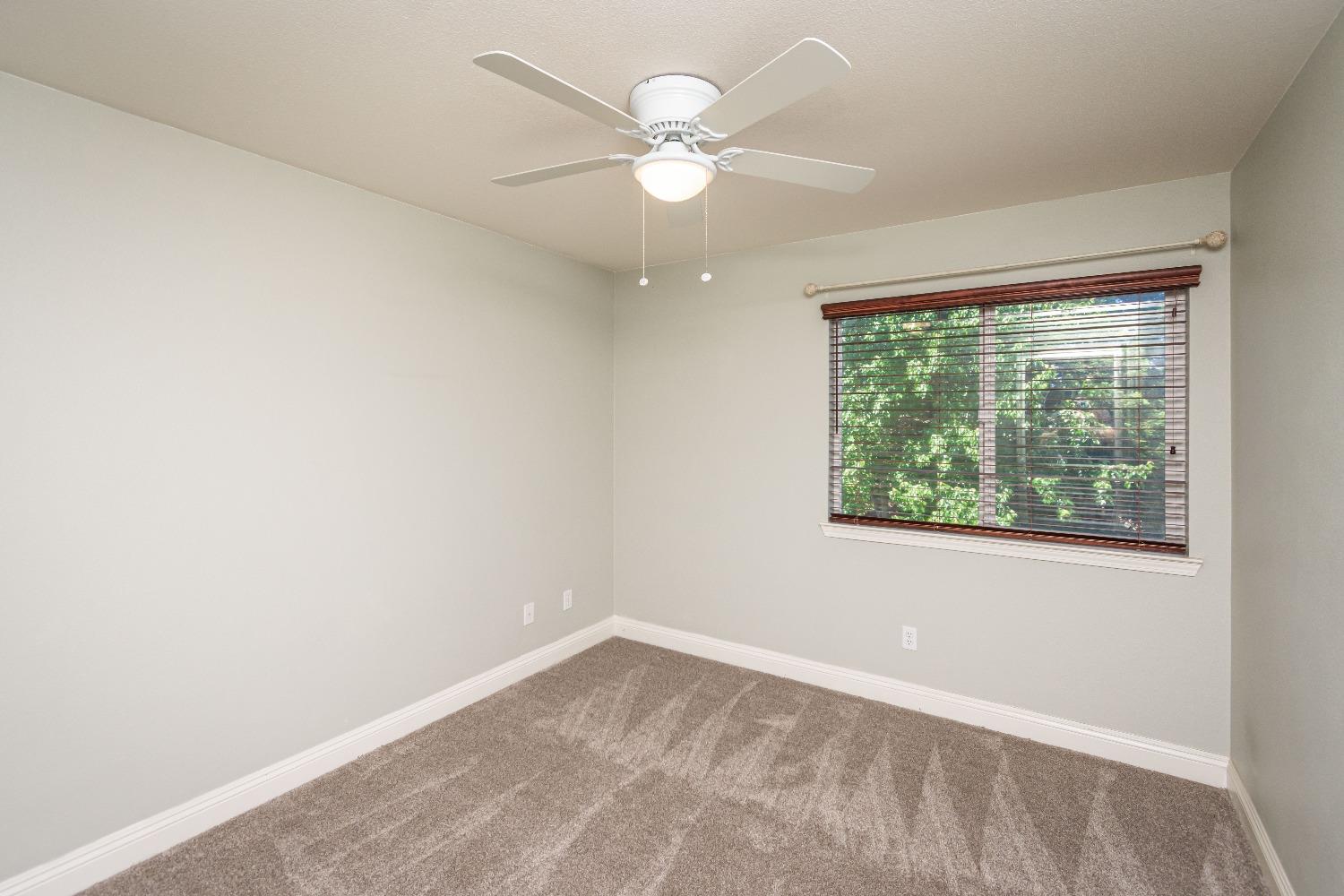 Detail Gallery Image 34 of 43 For 4624 Woodhawk Way, Antelope,  CA 95843 - 4 Beds | 3 Baths