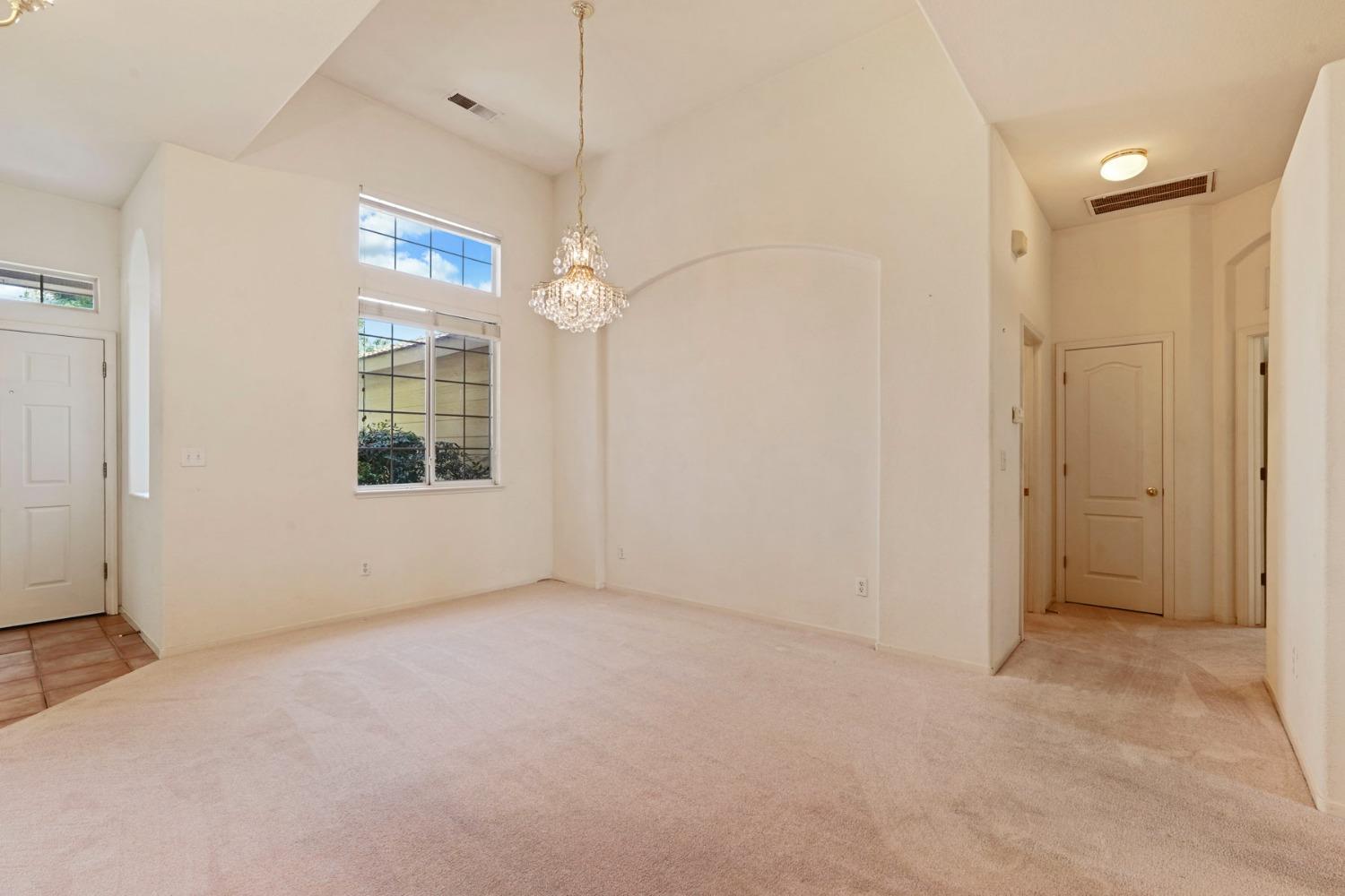 Detail Gallery Image 5 of 59 For 5133 Countryridge Ln, Salida,  CA 95368 - 4 Beds | 2 Baths