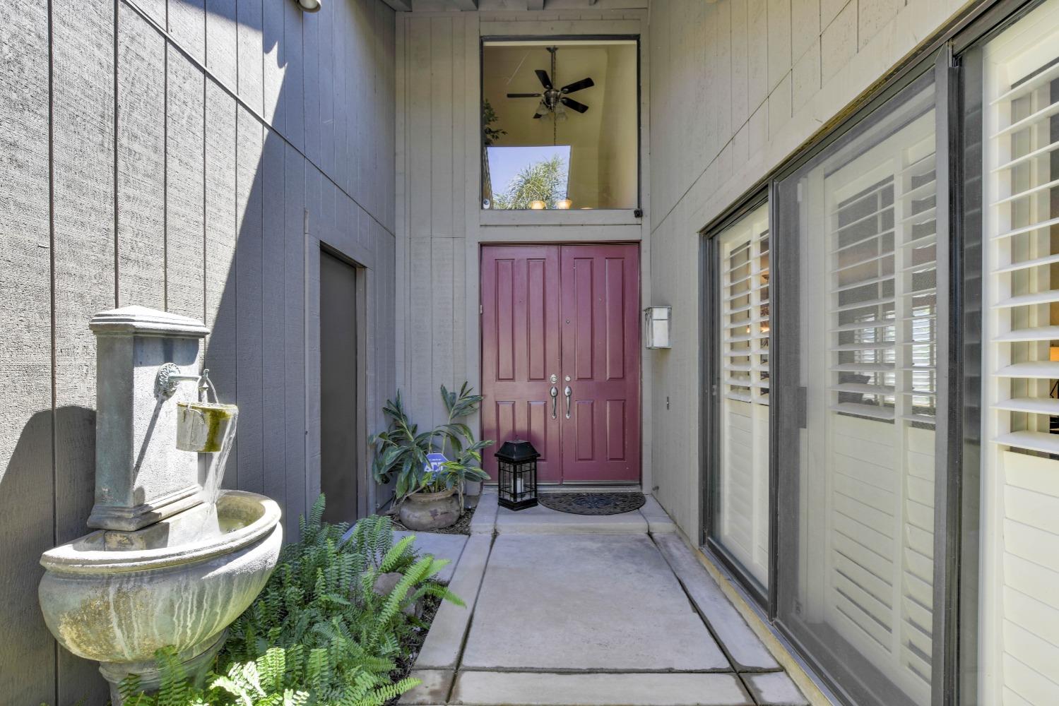 Detail Gallery Image 7 of 48 For 4904 Olive Oak Way, Carmichael,  CA 95608 - 4 Beds | 2 Baths