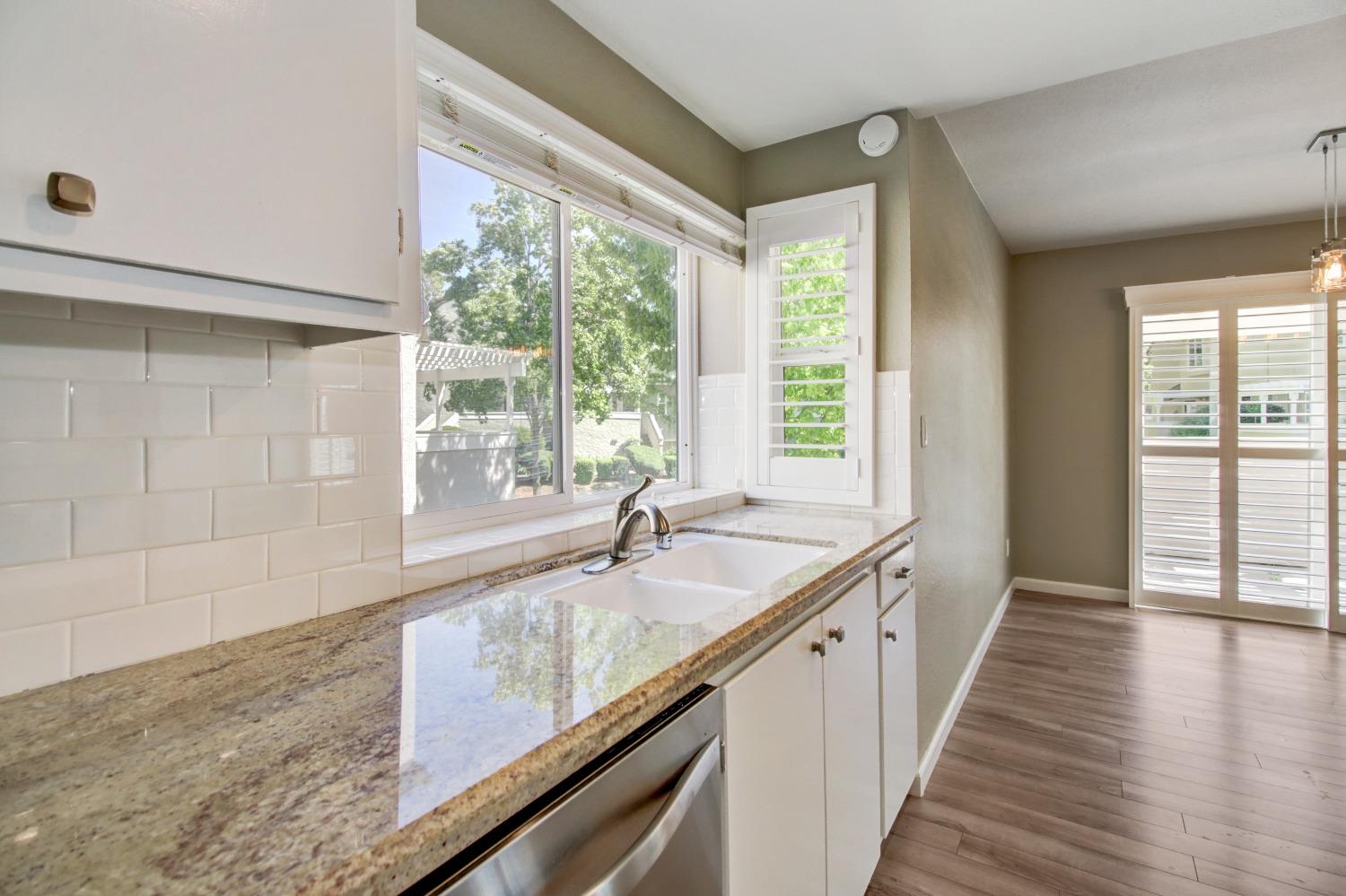 Photo #9: 225058473 Listing: Photo #9