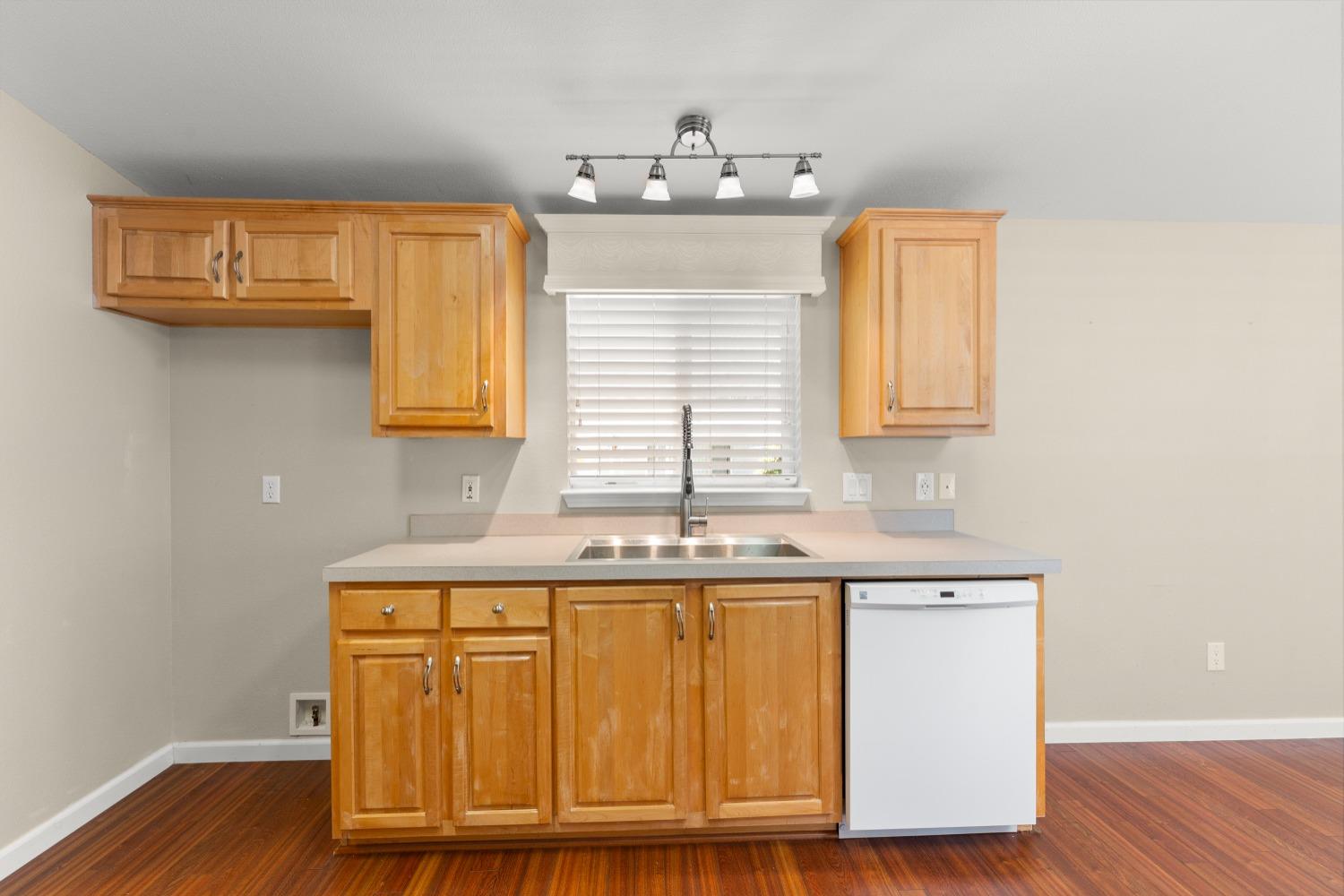 Detail Gallery Image 30 of 58 For 136 Pinebrook Dr, Folsom,  CA 95630 - 2 Beds | 2 Baths