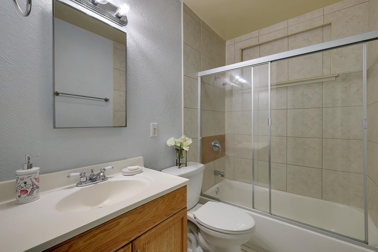 Detail Gallery Image 19 of 47 For 7612 Beth, Sacramento,  CA 95832 - 3 Beds | 2 Baths